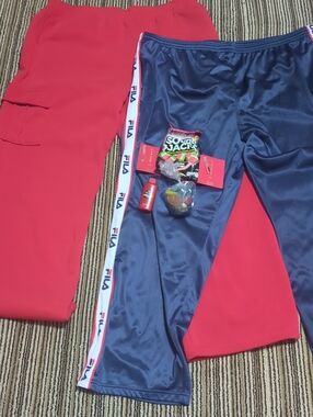 #0133 Vintage Fila Taped Logo Track Pants NWOT ( FREE PR RED SWEATS)